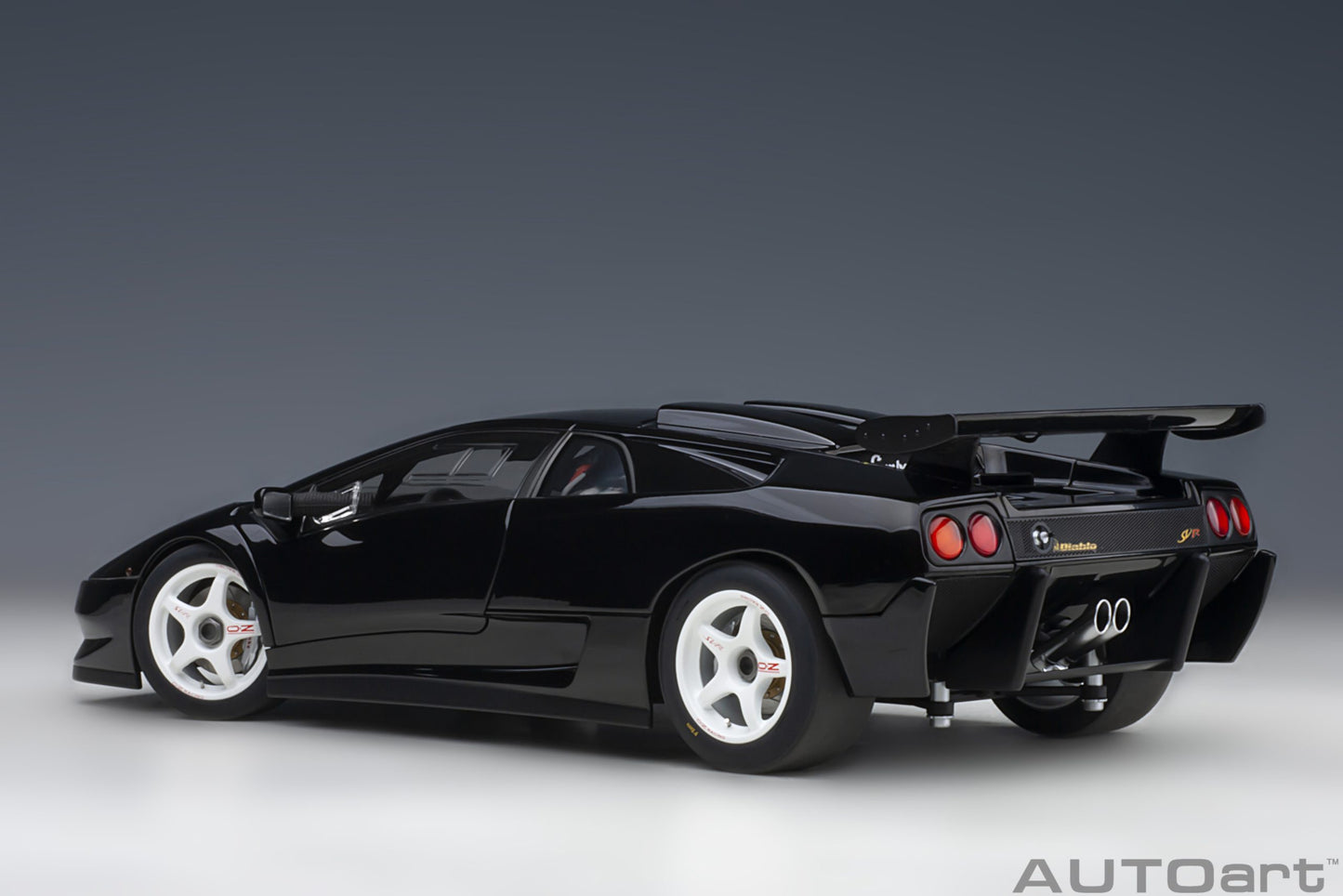 Macheta auto Lamborghini Diablo SV R (1996) 1:18 AutoArt