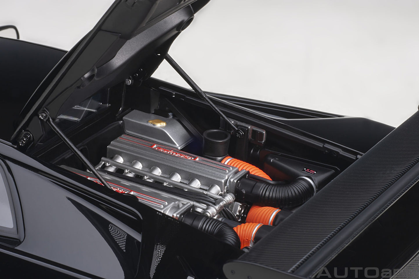 Macheta auto Lamborghini Diablo SV R (1996) 1:18 AutoArt