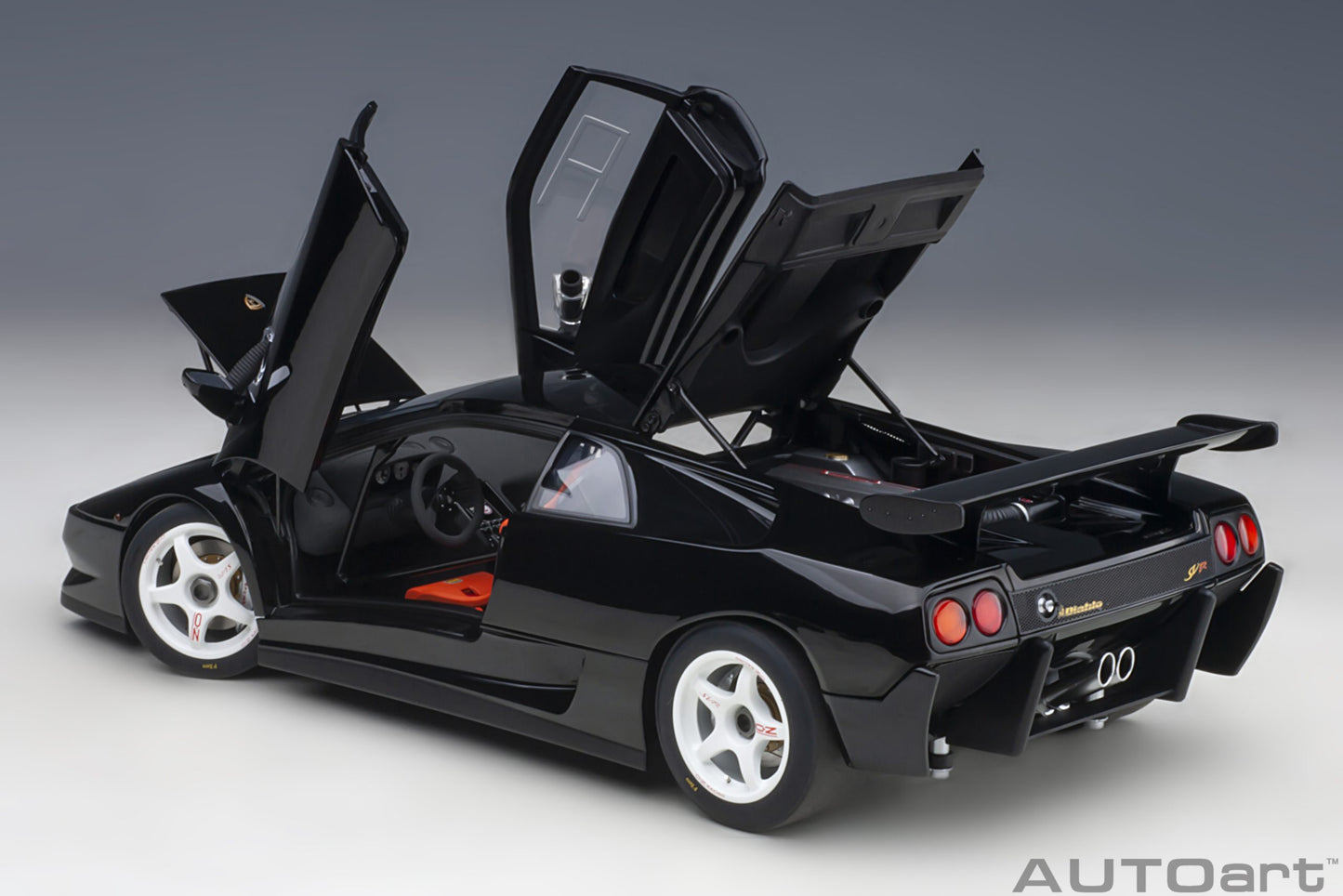 Macheta auto Lamborghini Diablo SV R (1996) 1:18 AutoArt