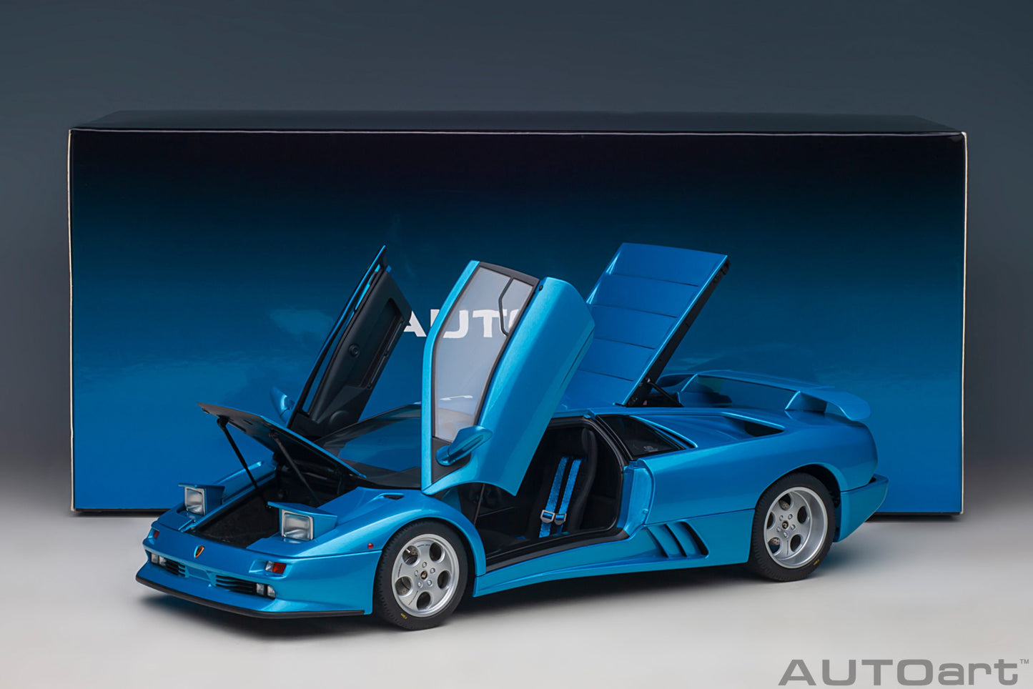 Macheta auto Lamborghini Diablo SE30 (1993) 1:18 AutoArt
