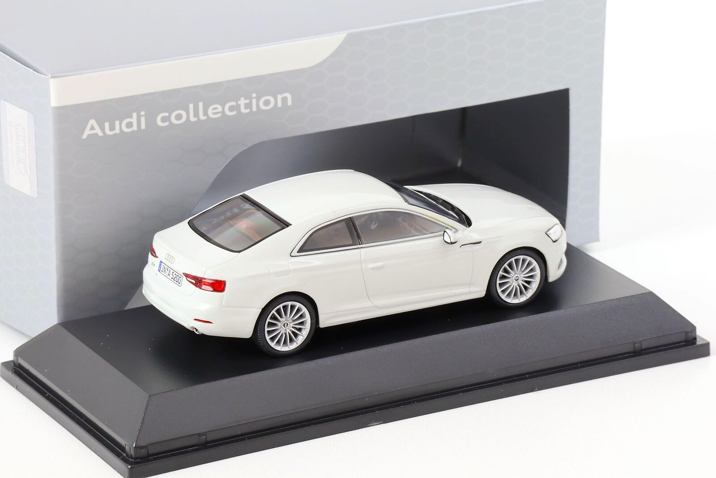 Macheta auto Audi A5 Coupe (2017) 1:43 Iscale