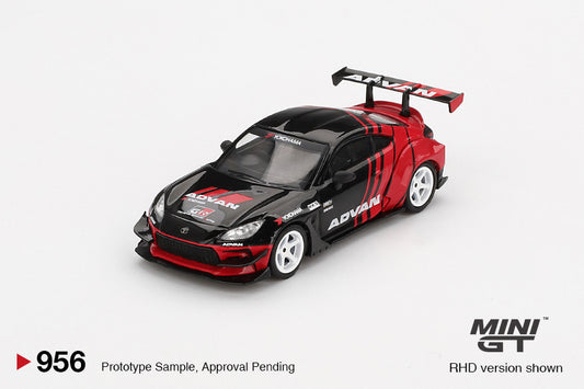 Macheta auto Toyota GR86 HKS TYPE R ADVAN Tokyo Auto Salon 2022 (RHD) 1:64 MIniGT