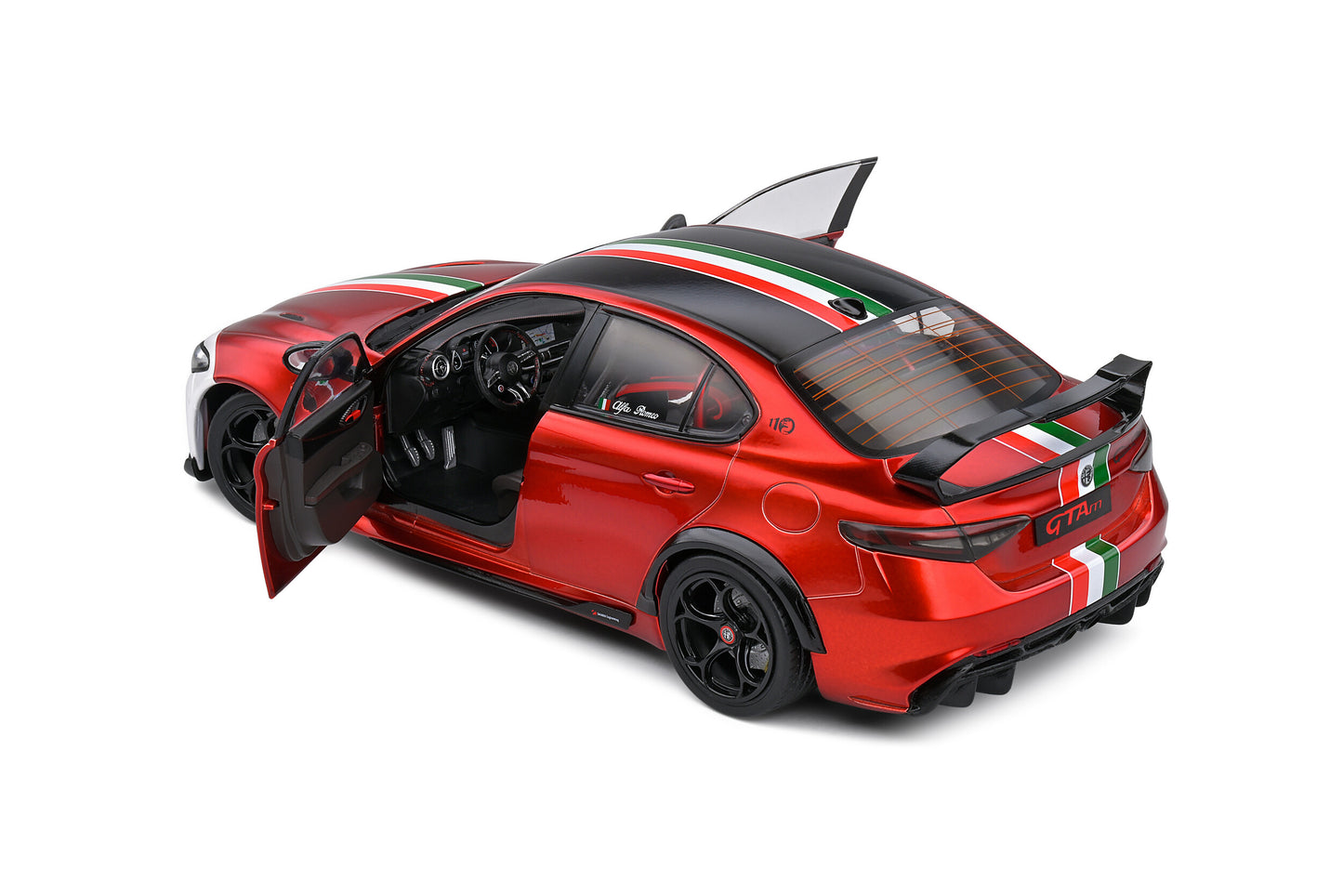 Macheta auto Alfa Romeo Giulia GTA-M Tricolore Mugello 1969 Livery (2022) 1:18 Solido