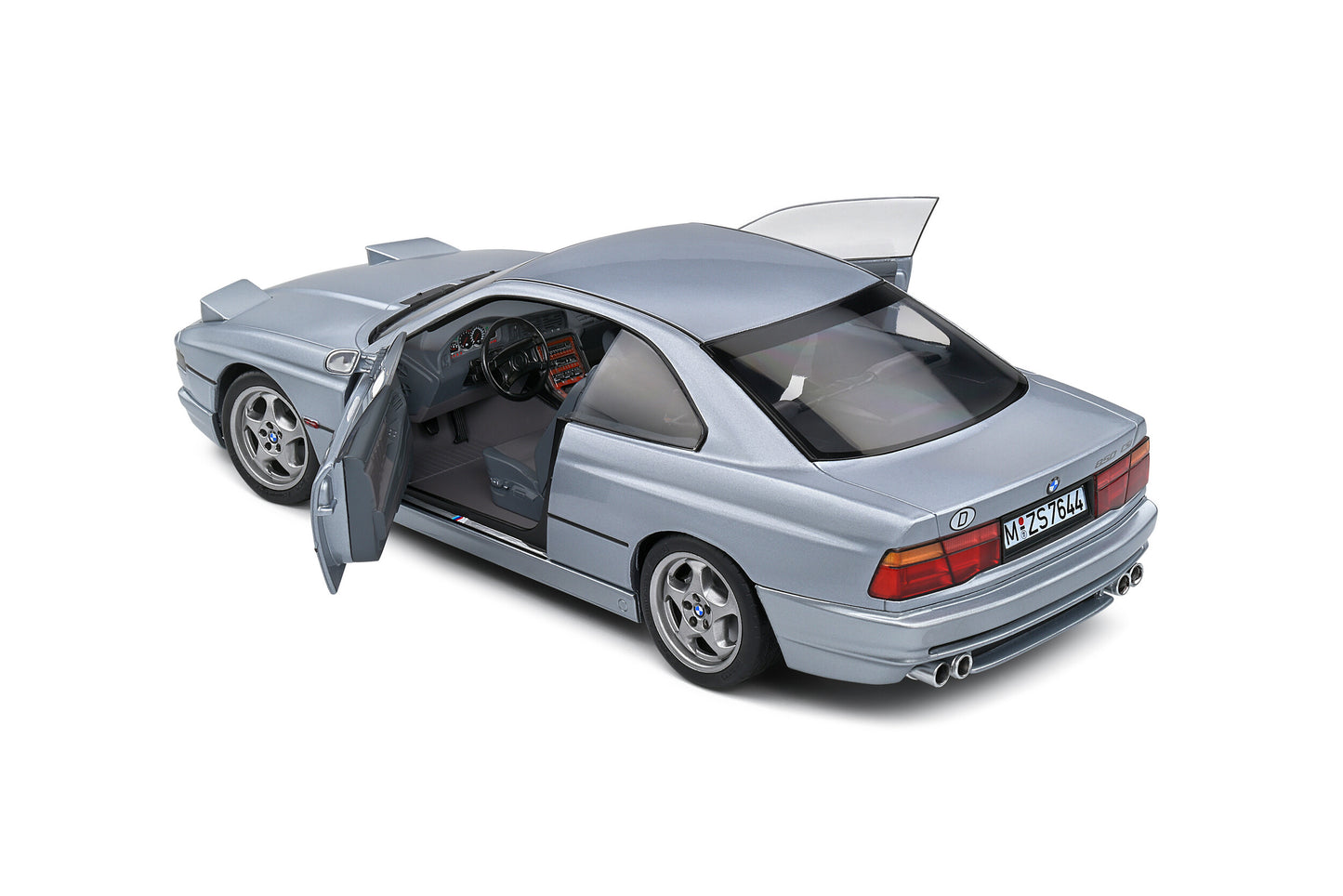 Macheta auto BMW 850 (E31) CSI (1990) 1:18 Solido