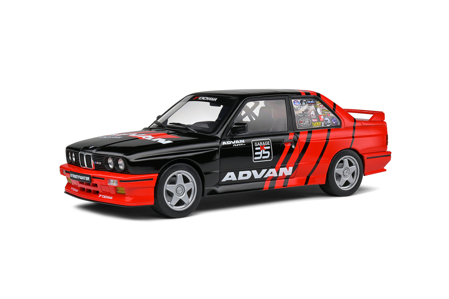 Macheta auto BMW E30 M3 Drift Team (1990) 1:18 Solido