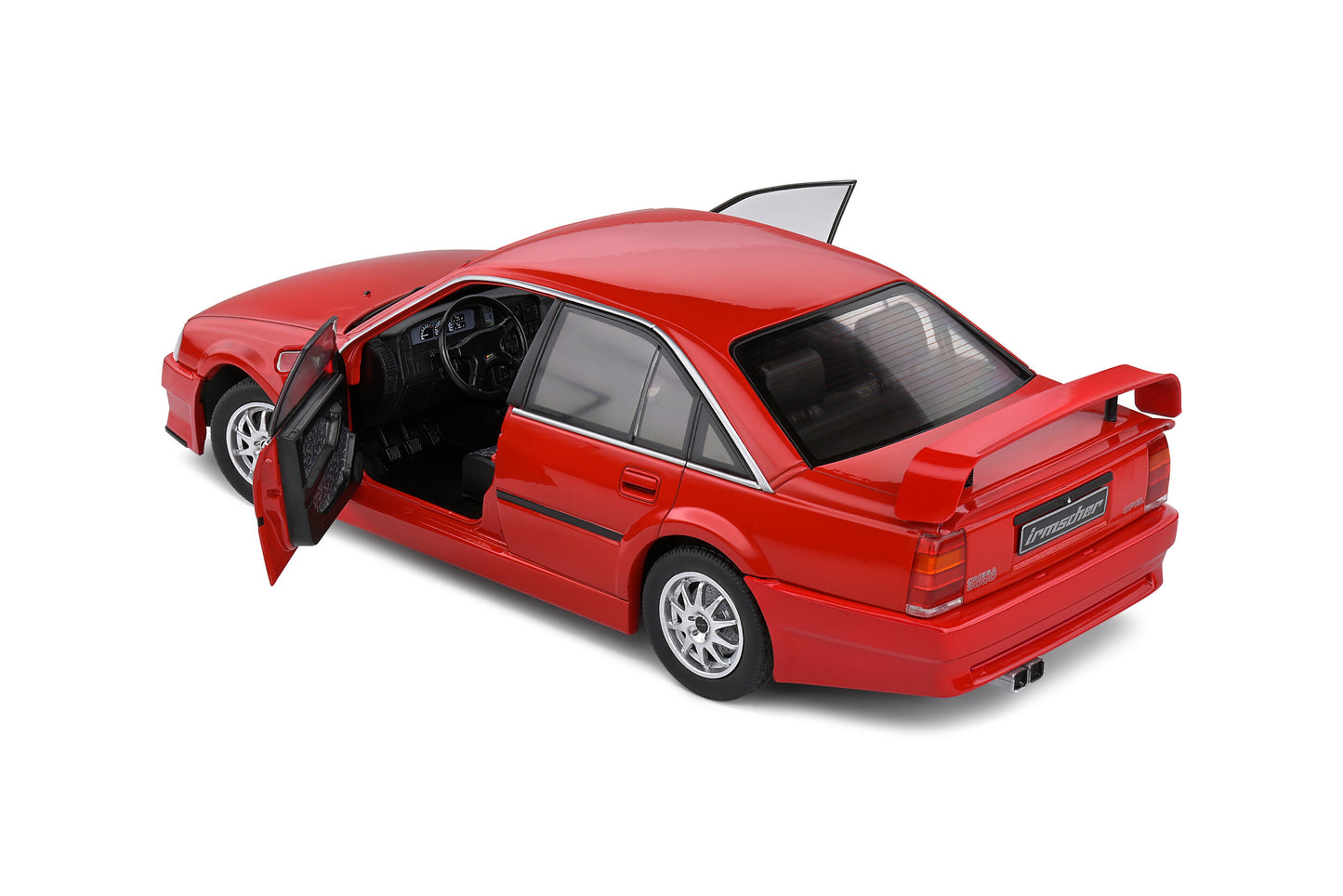 Macheta auto Opel Omega 3000 24V (1990) 1:18 Solido