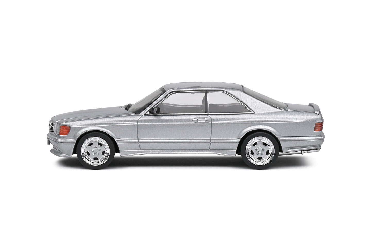 Macheta auto Mercedes-Benz 560 SEC Wide Body (1990) 1:43 Solido