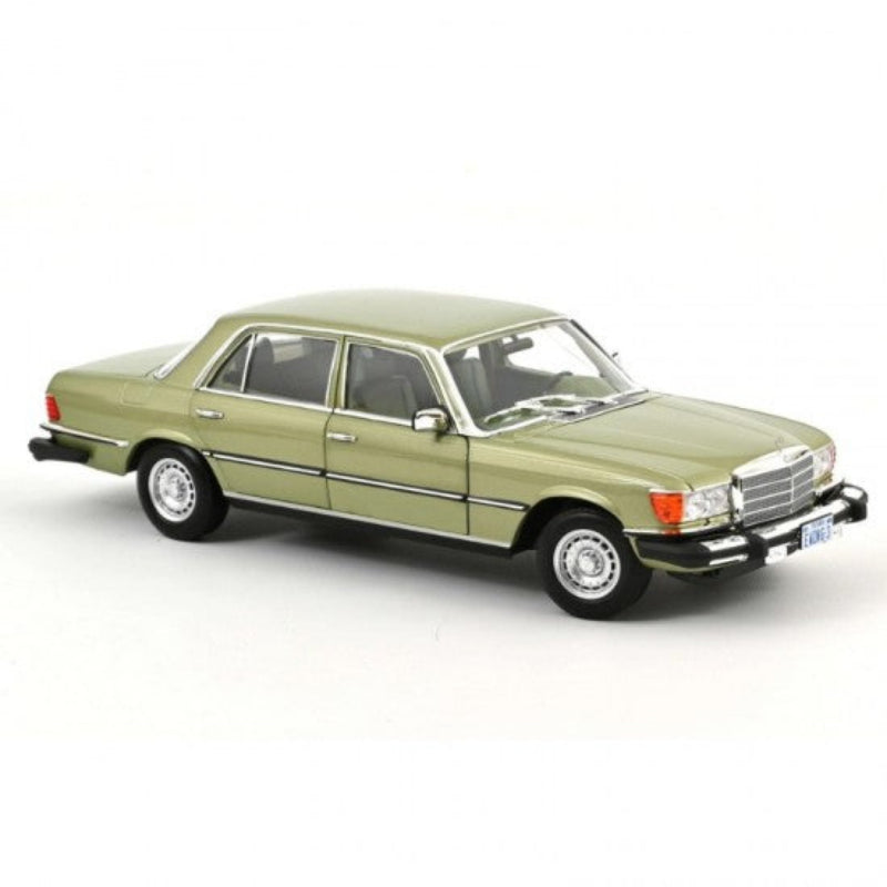 Macheta auto Mercedes-Benz 450 SEL 1979 1:18 Norev