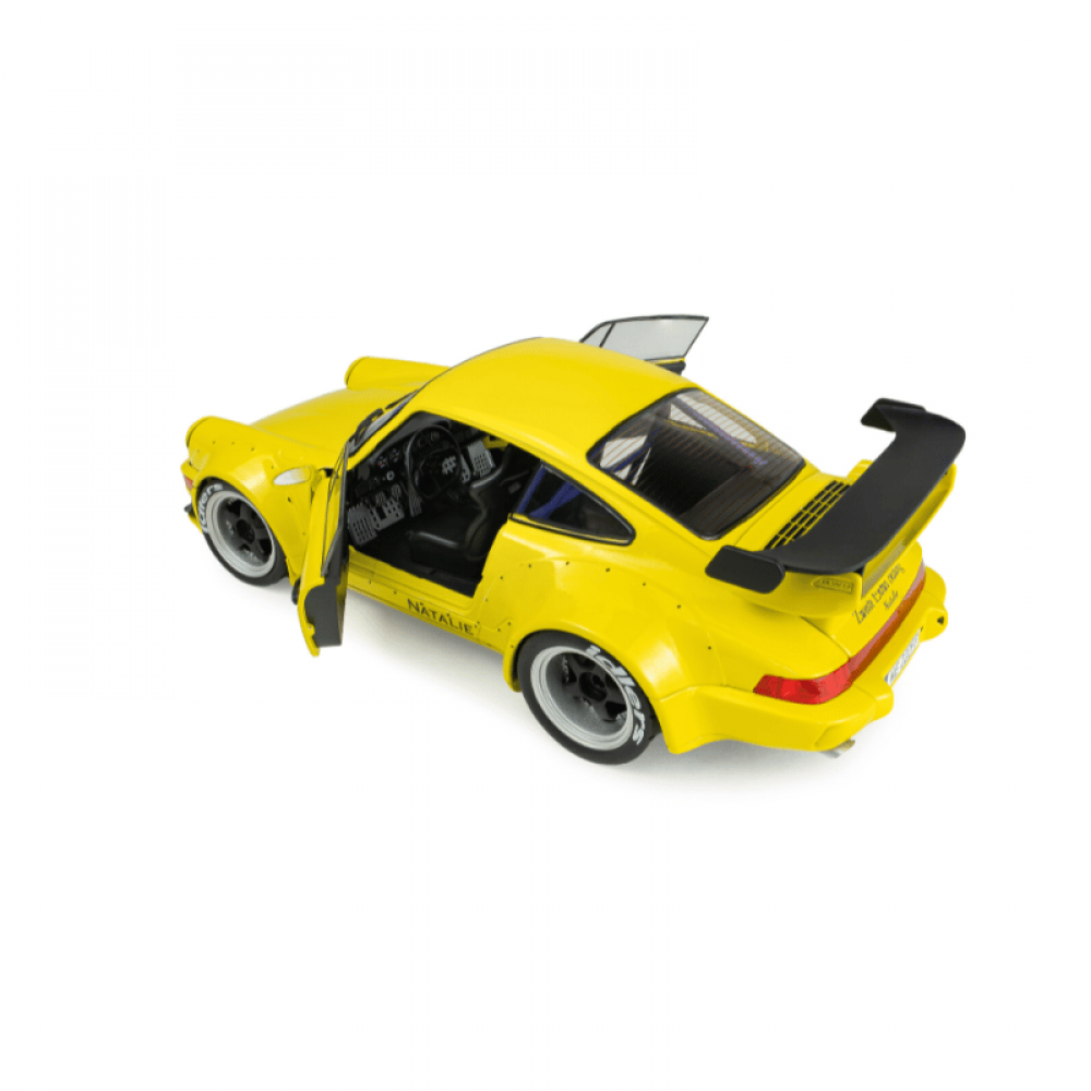 Macheta auto Porsche RWB BodyKit Natalie Yellow 2023 1:18, Solido Precomanda