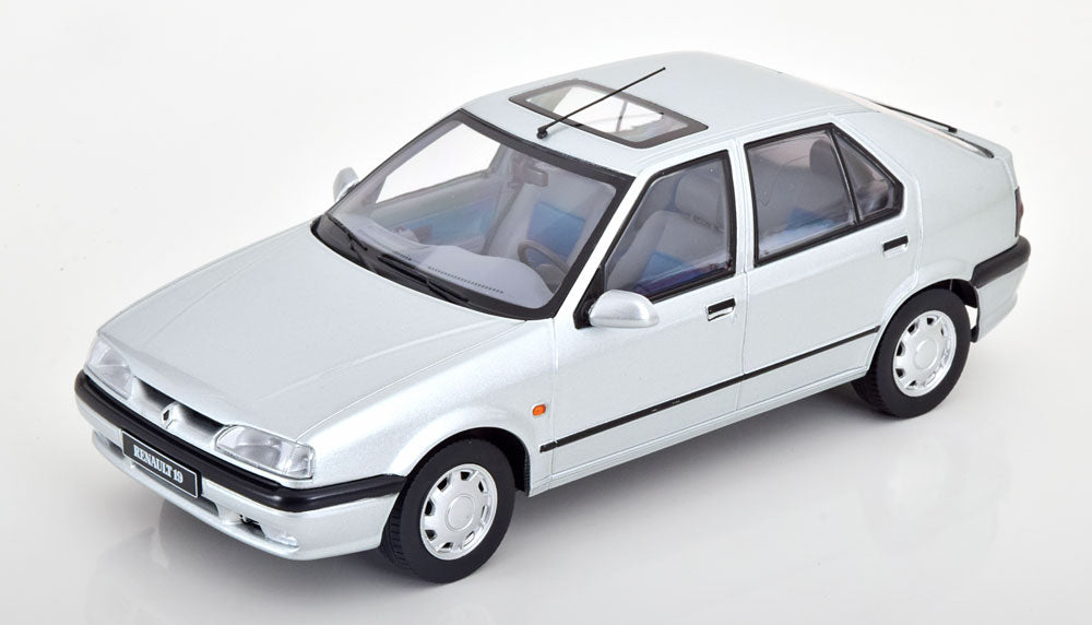 Renault 19 1994 1:18 Triple9 model car