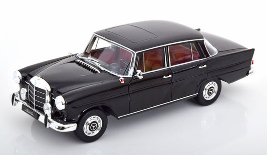 Macheta auto  Mercedes-Benz 190D W110 1964 1:18 Norev