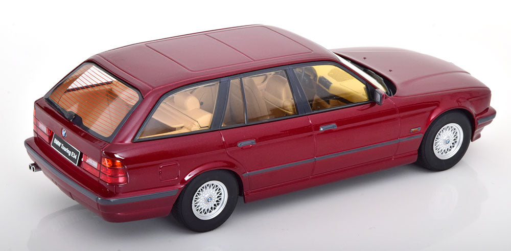 Macheta auto BMW 5 Series E34 1996 1:18 Triple9
