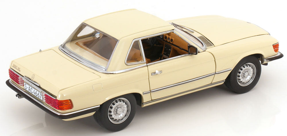 Macheta auto Mercedes 350 SL R107 Hardtop 1977 1:18 SunStar
