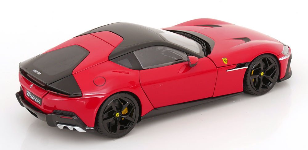 Macheta auto Ferrari 12Cilindri rosie metal 1:18 Polistil