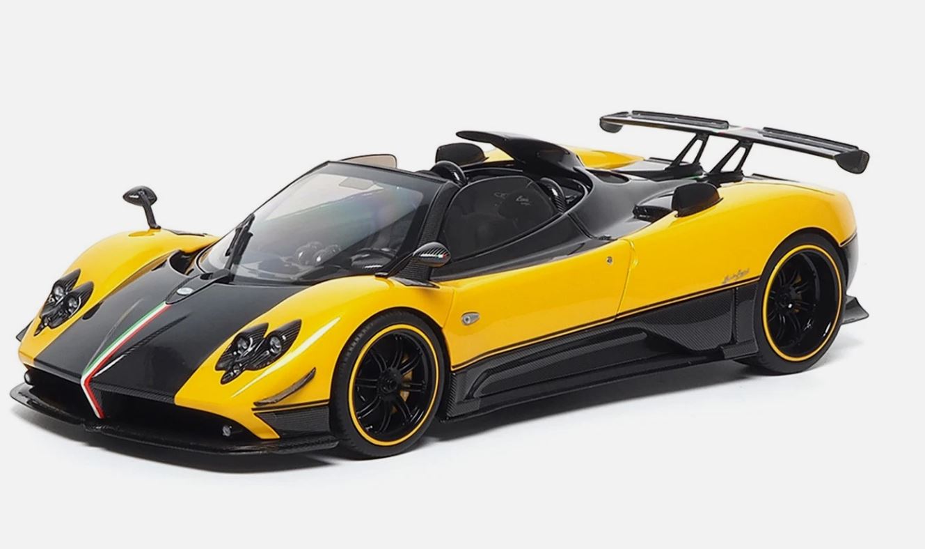 Pagani Zonda Cinque Roadster (2009) 1:18 Almost Real model car