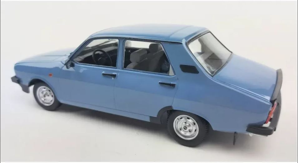 Macheta auto Dacia CN1 Albastru Mamaia  1:18 Triple9