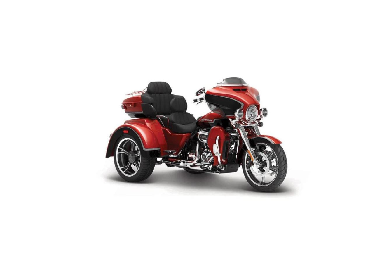 Model motorcycle Harley Davidson CVO TRI GLIDE 2021 1:12 Maisto