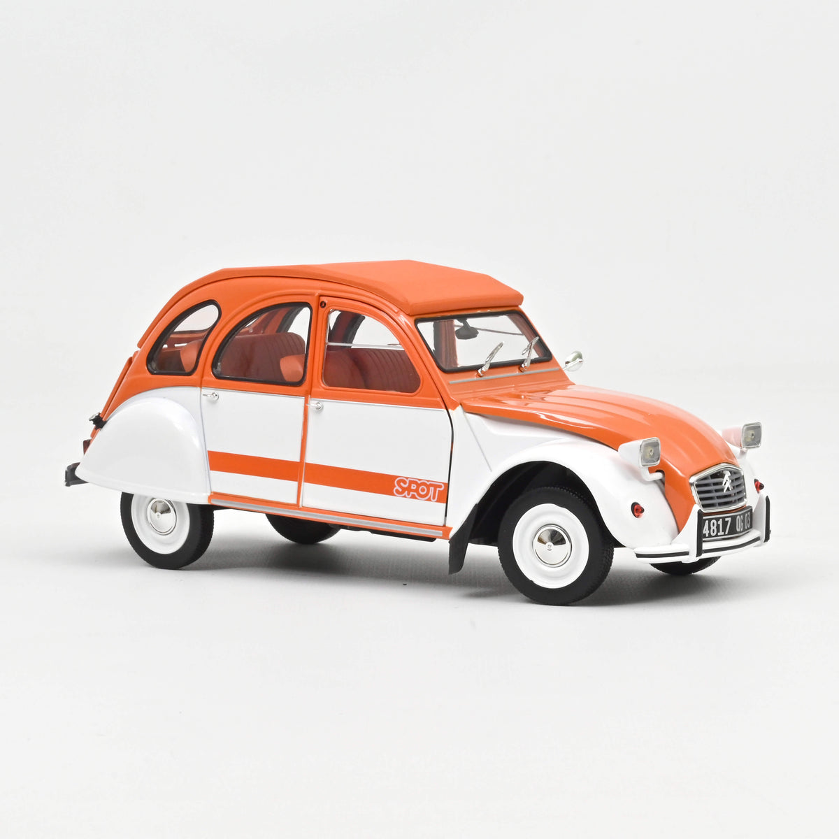 Macheta auto Citroen 2CV Spot 1976 1:18 Norev