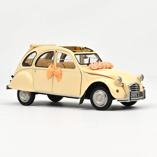 Macheta auto Citroen 2CV 1986 Beige Wedding Gift  1:18 Norev