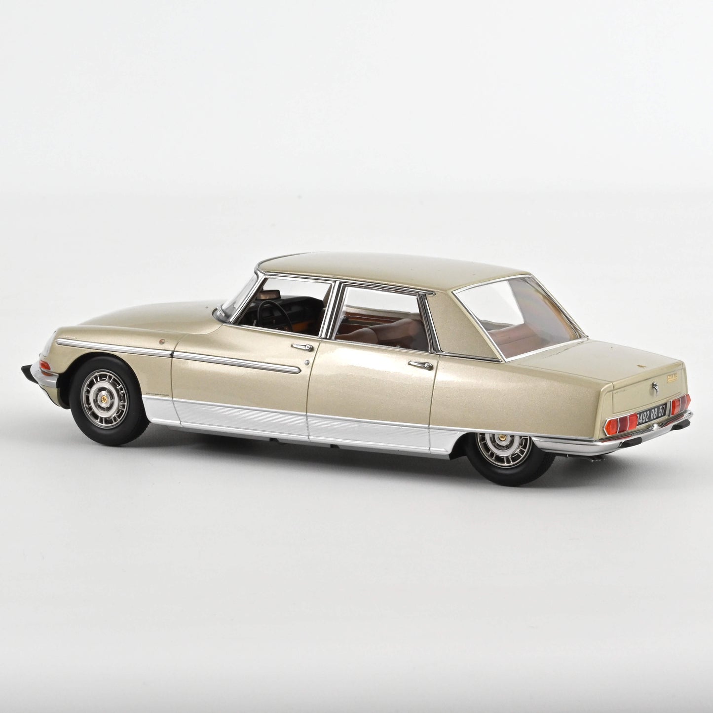 Macheta auto Citroen DS 21 Lorraine (1969) 1:18 Norev