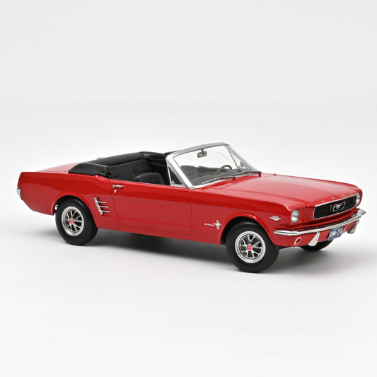 Macheta auto Ford Mustang Convertible (1966) 1:18 Norev