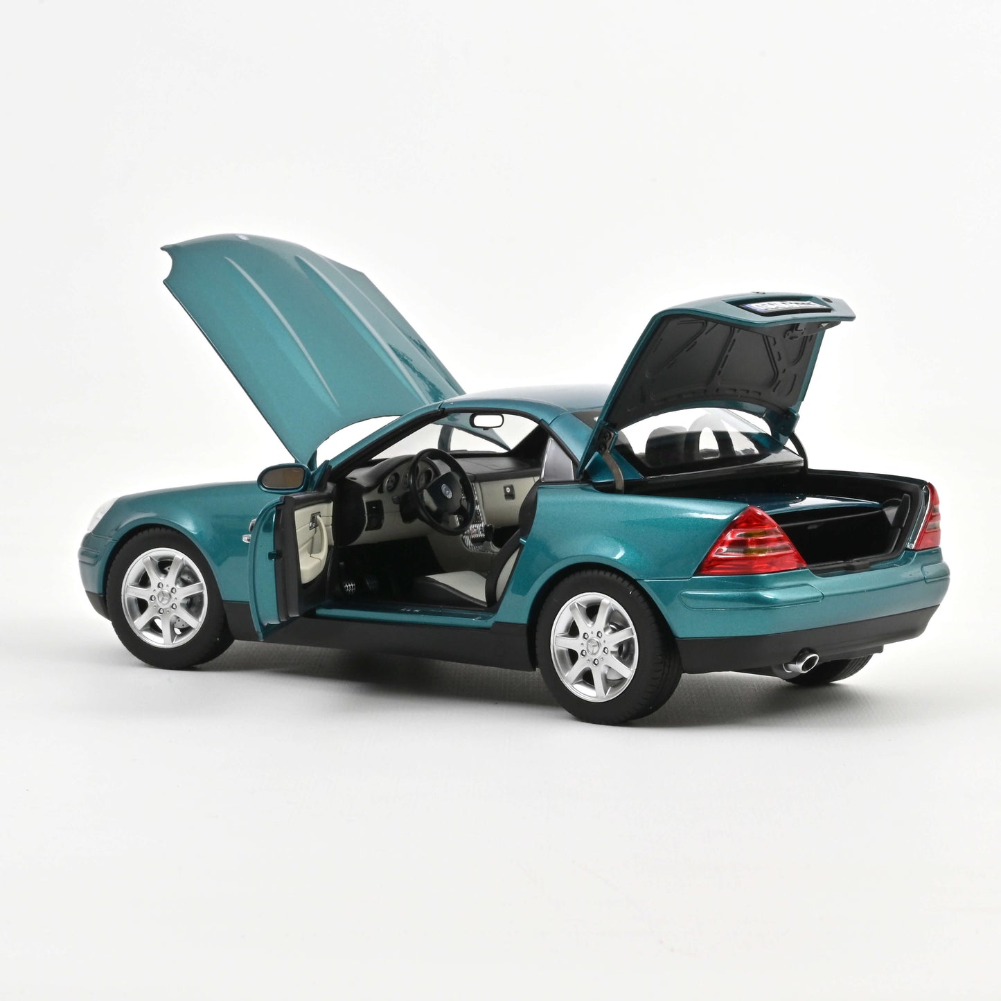 *Precomanda Macheta auto Mercedes-Benz SLK 1996 Vivianit Green 1:18 Norev