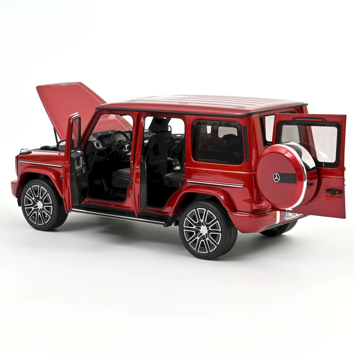 *Precomanda Macheta auto Mercedes-Benz G-Class 2024 Hyacinth Red  1:18 Norev