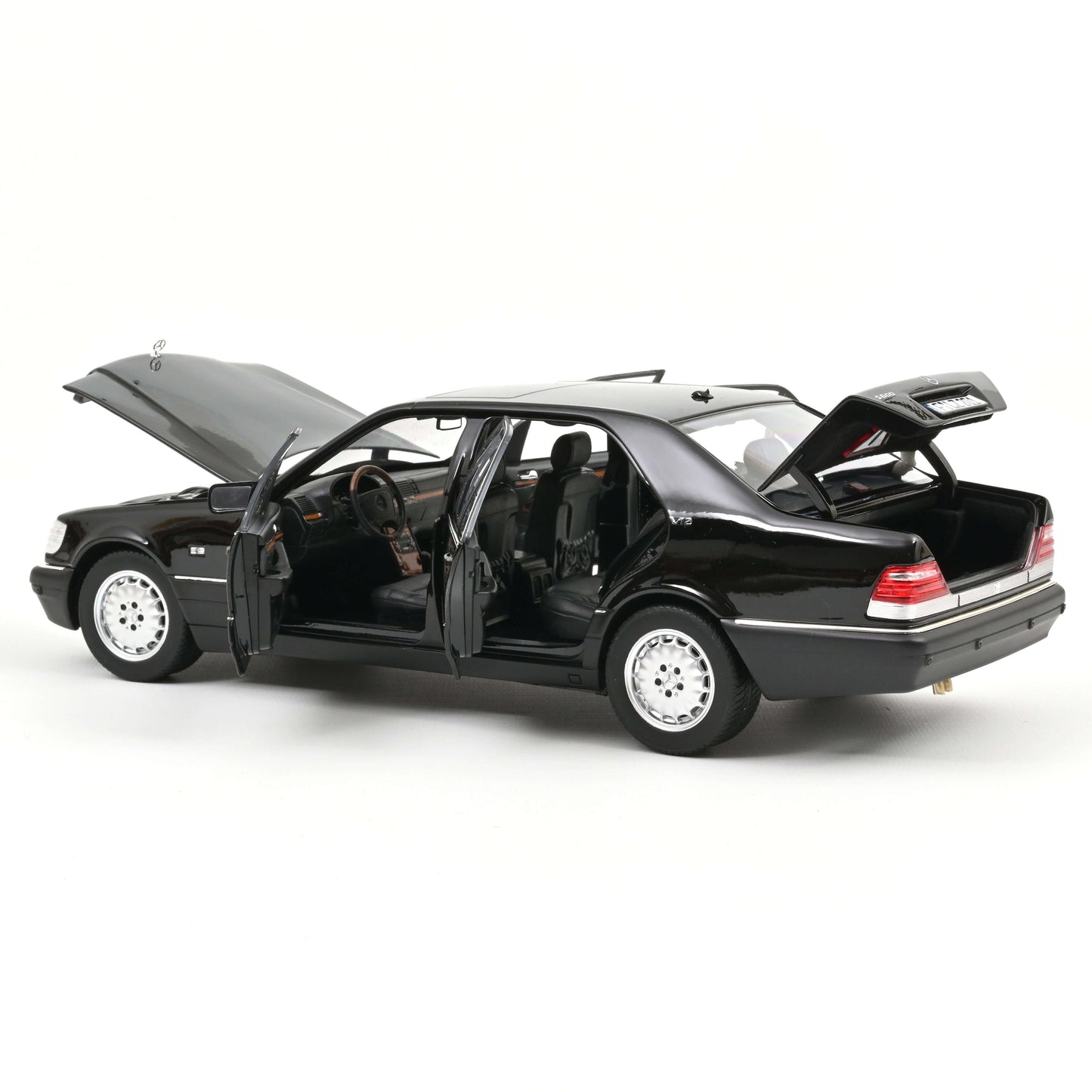 Macheta auto Mercedes-Benz S600, Obsidian Black metallic, 1997 1:18 Norev