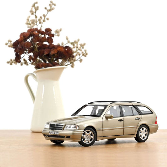 Macheta auto Mercedes-Benz C-Class T-Model, Smoke silver, 1997 1:18 Norev