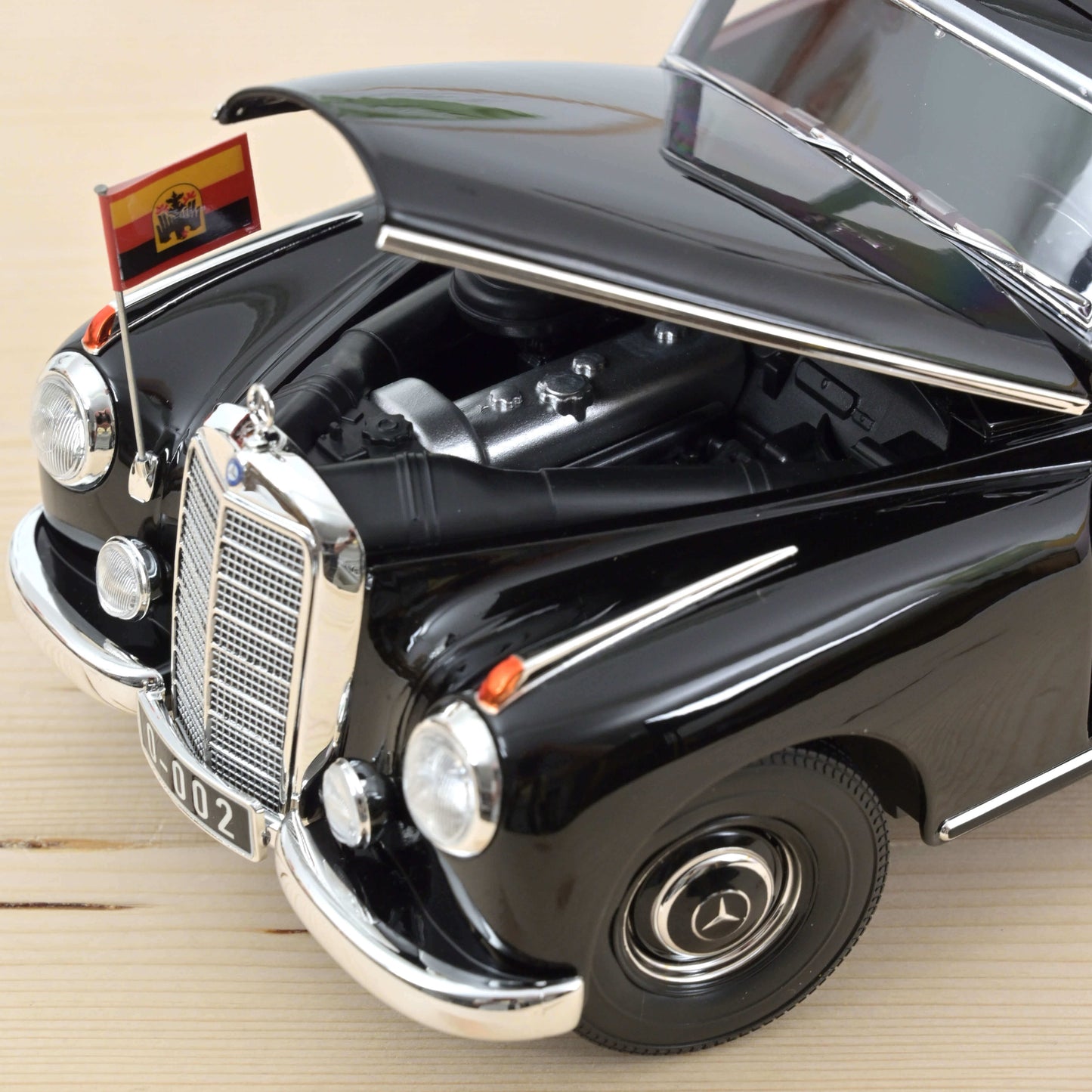 Macheta auto Mercedes-Benz 300 Konrad Adenauer (1955 ) 1:18 Norev