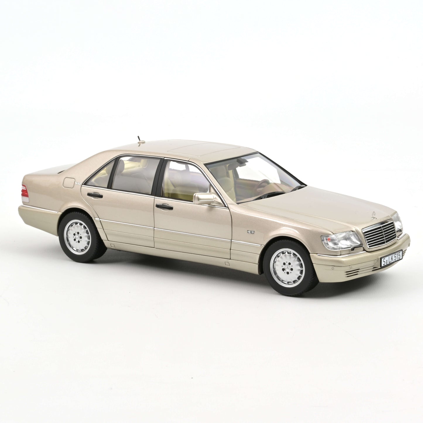 Macheta auto Mercedes-Benz S600 (1997) 1:18 Norev