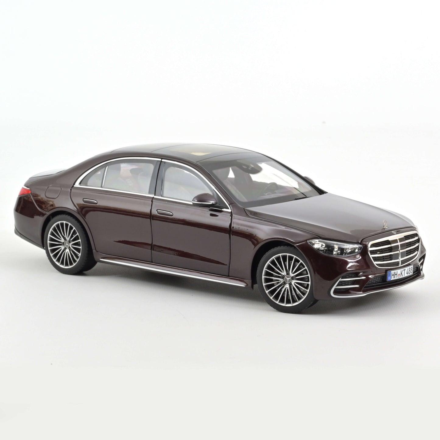 Macheta auto Mercedes-Benz S-Class AMG-Line (2021) 1:18 Norev