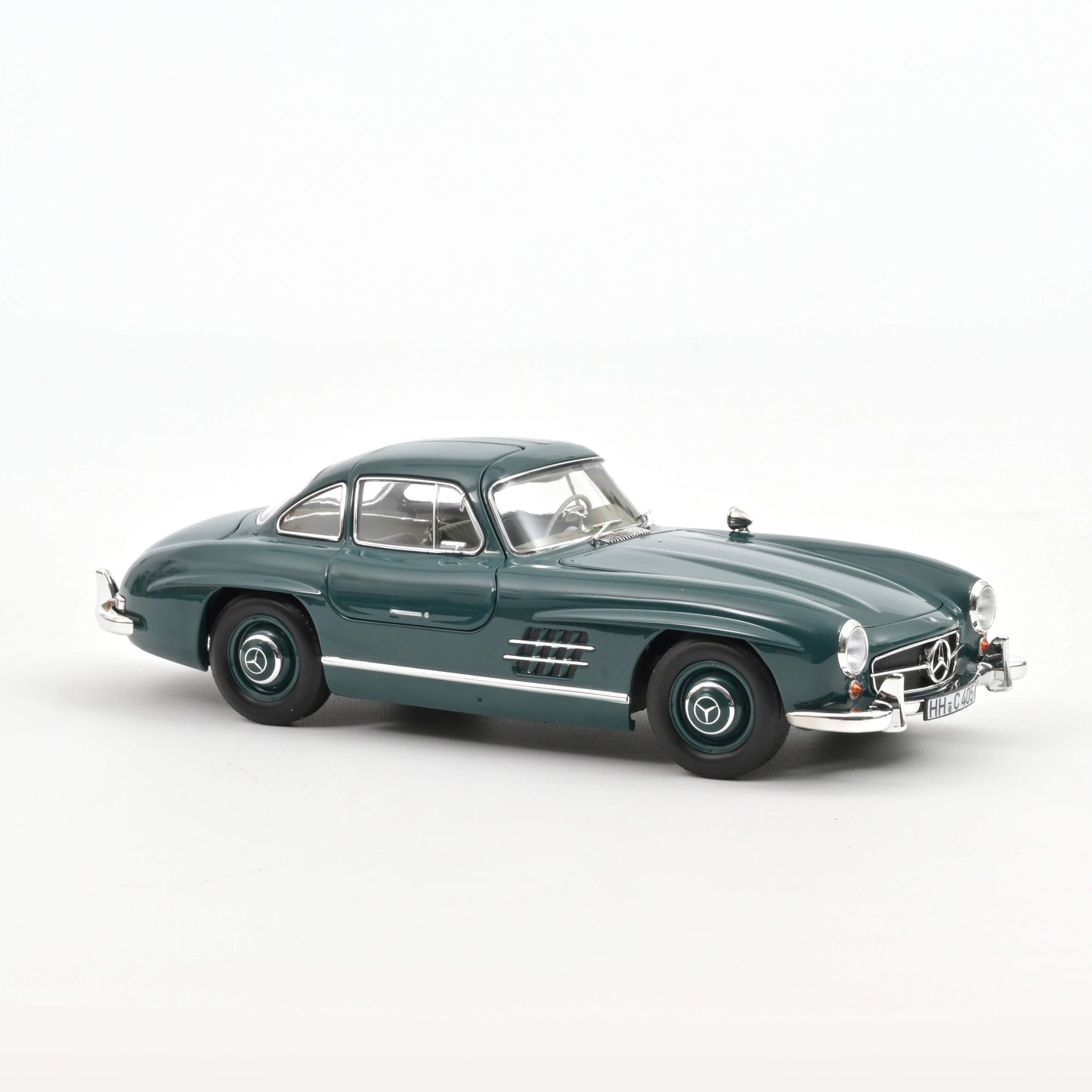 Macheta auto Mercedes-Benz 300 SL (1954) 1:18 Norev