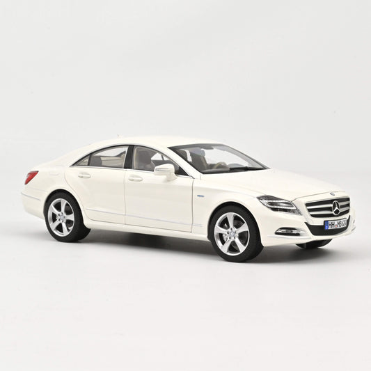 Macheta auto Mercedes-Benz CLS Coupe 2011 Brillant White metallic  1:18 Norev