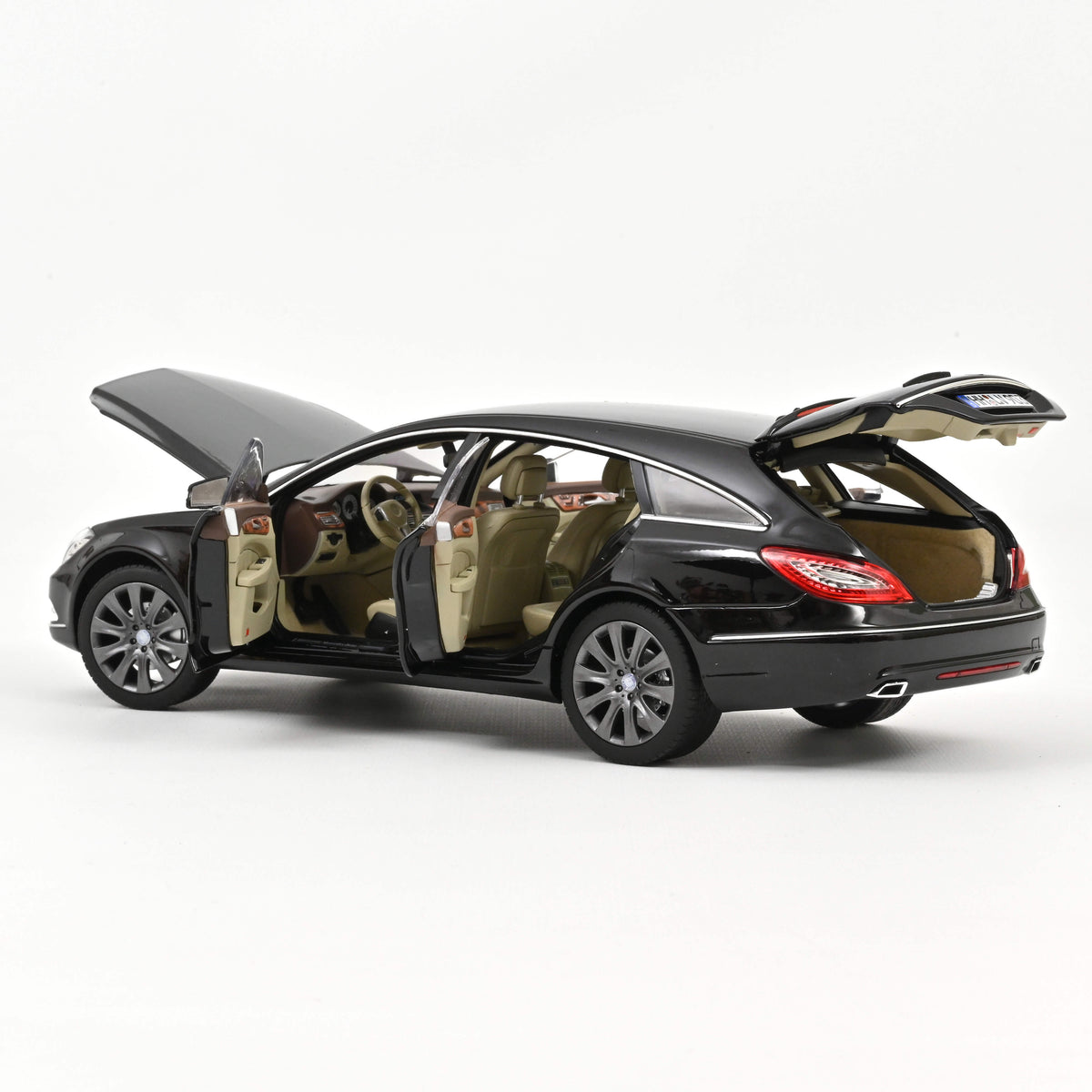 Macheta auto Mercedes-Benz CLS Shooting Brake 2011 Obsidian Black metallic  1:18 Norev