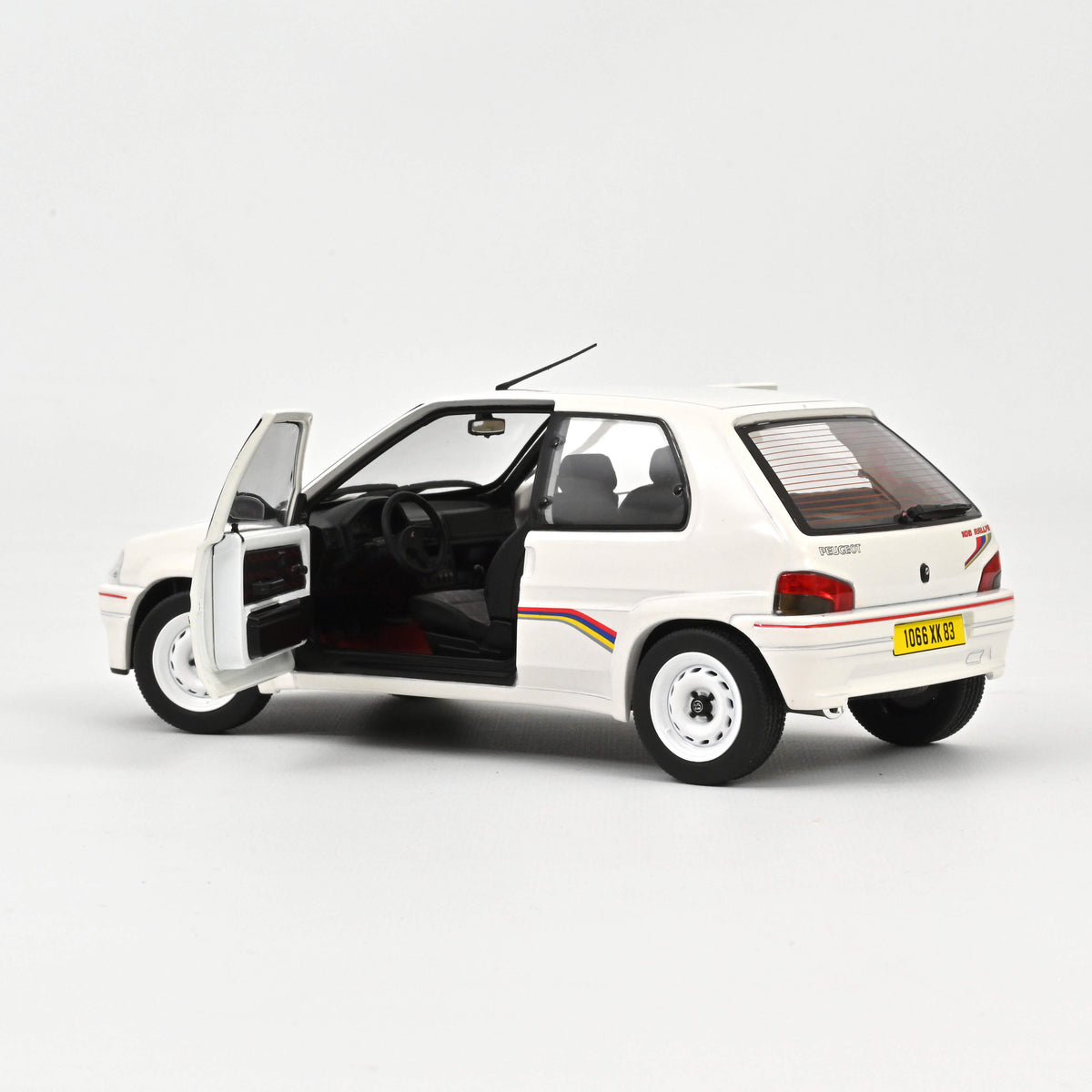 Macheta auto Peugeot 106 Rallye 1.3 1993 White 1:18 Norev