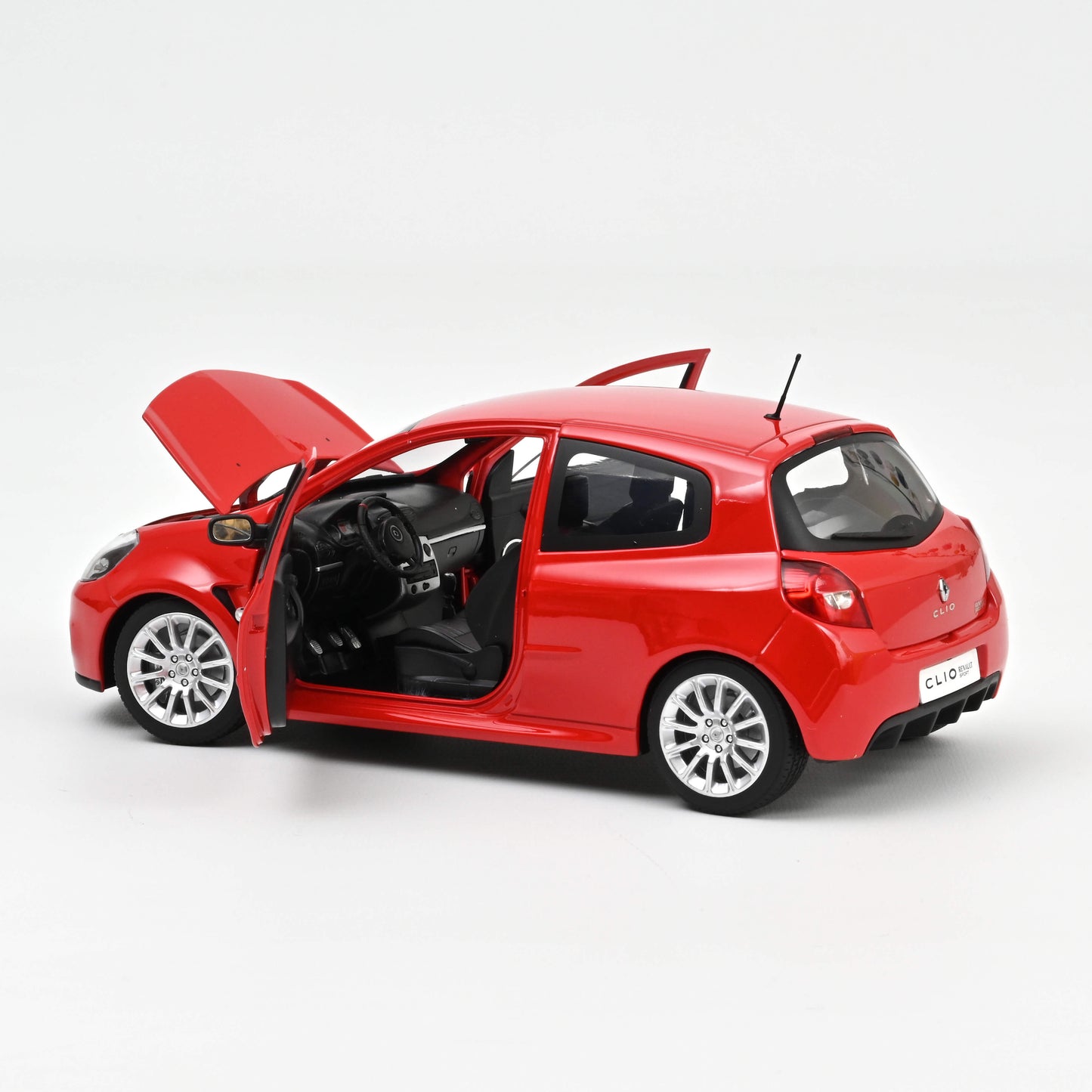 Macheta auto Renault Clio RS (2006) 1:18 Norev