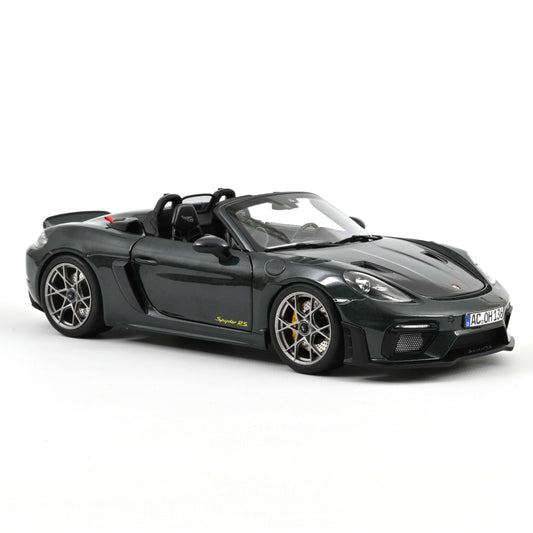 *Pre-order Model car Porsche 718 Spyder RS ​​w/Weissach Pack, Forest Green, 2023 1:18 Norev