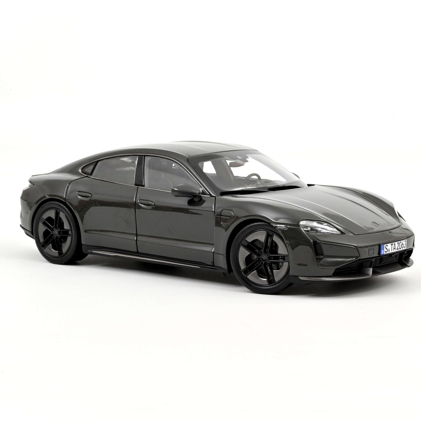 *Precomanda Macheta auto Porsche Taycan Turbo S 2024 Slate Grey Neo  1:18 Norev