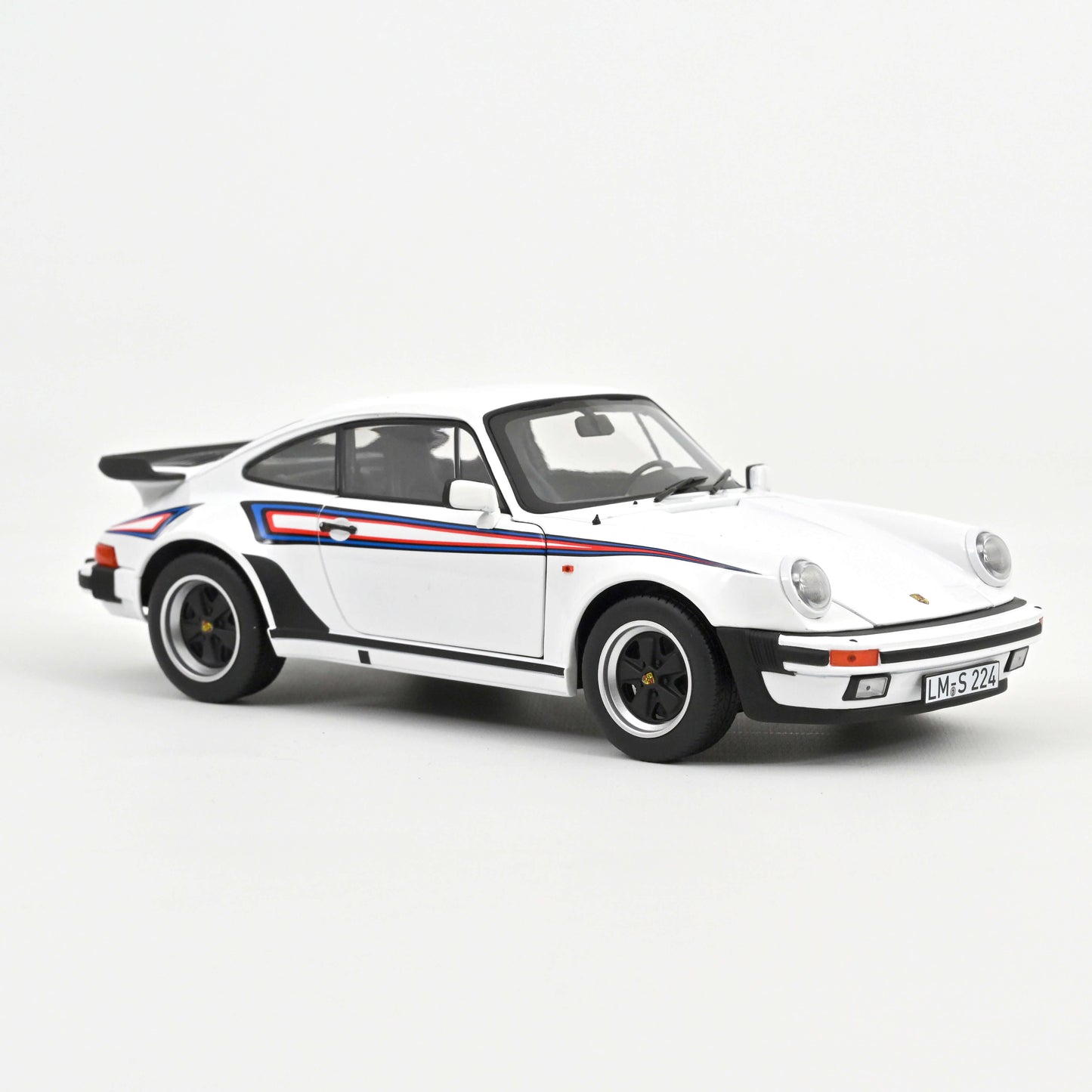 Macheta auto Porsche 911 Turbo 3.3 1980 White 1:18 Norev