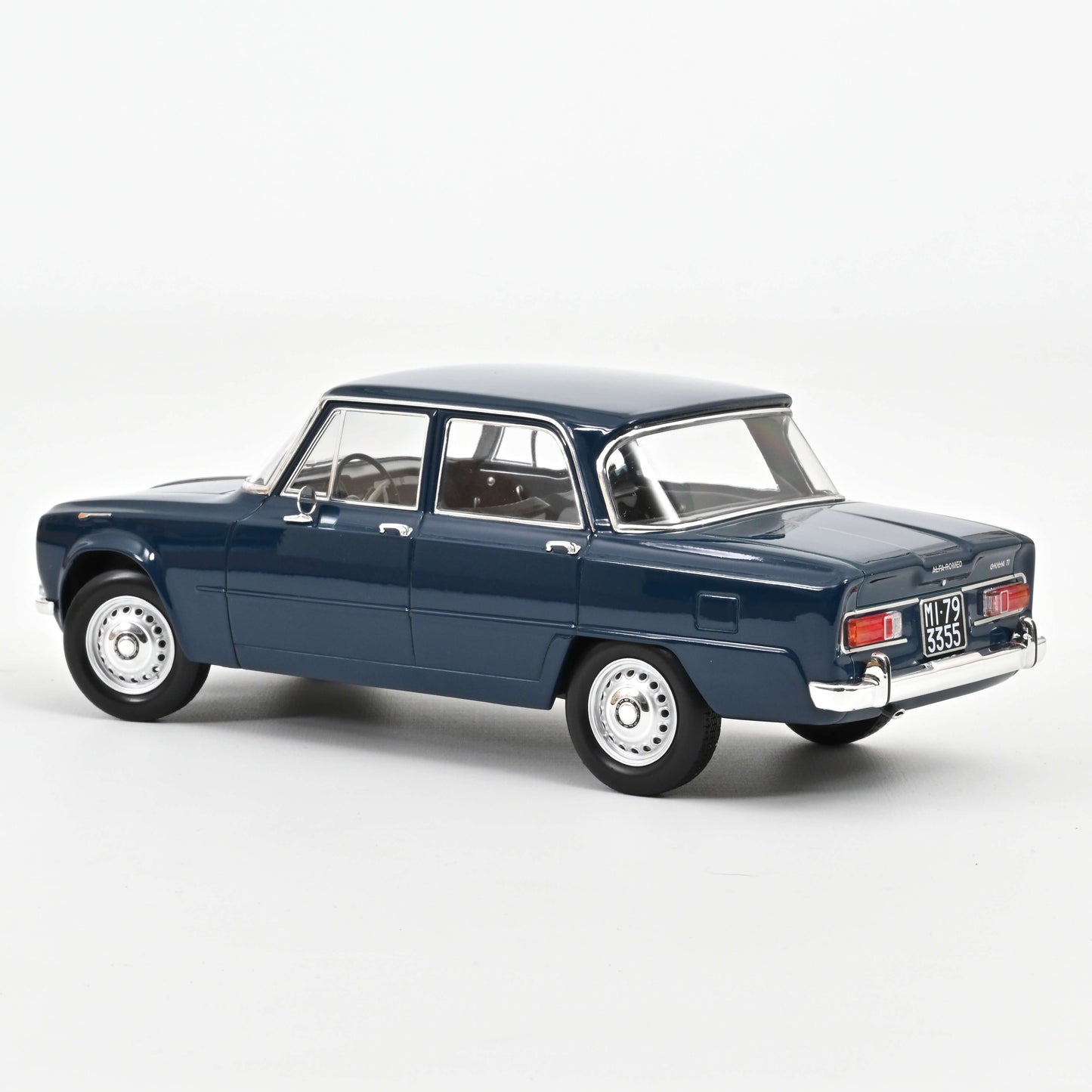 Macheta auto Alfa Romeo Giulia TI (1964) 1:18 Norev