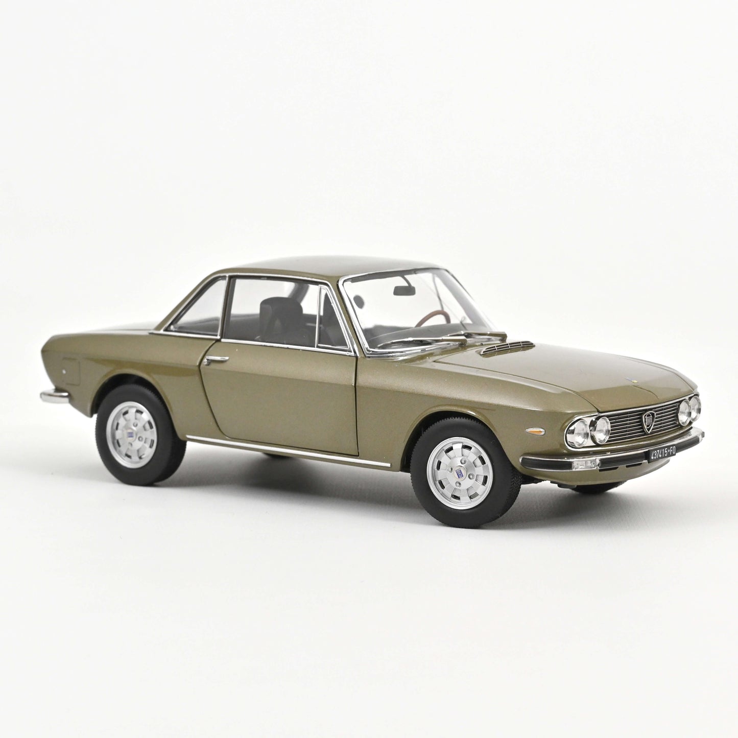 Macheta auto Lancia Fulvia 1971 Bronce Longchamp 1:18 Norev