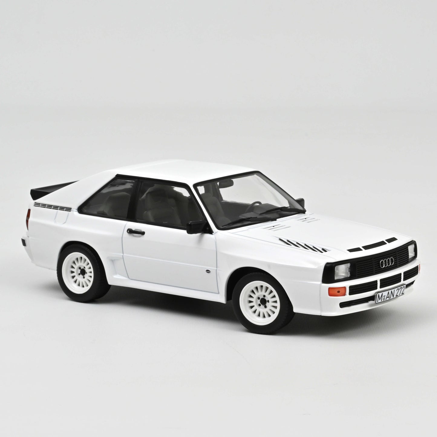 Macheta auto Audi Sport Quattro (1985) 1:18 Norev