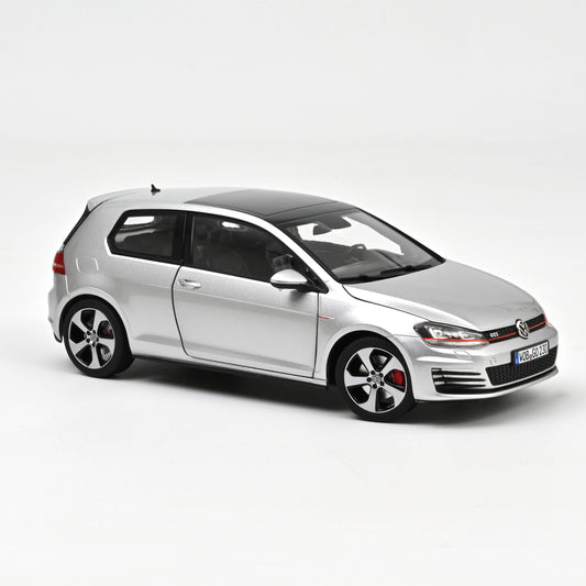 Macheta auto Volkswagen Golf GTI (2013) 1:18 Norev