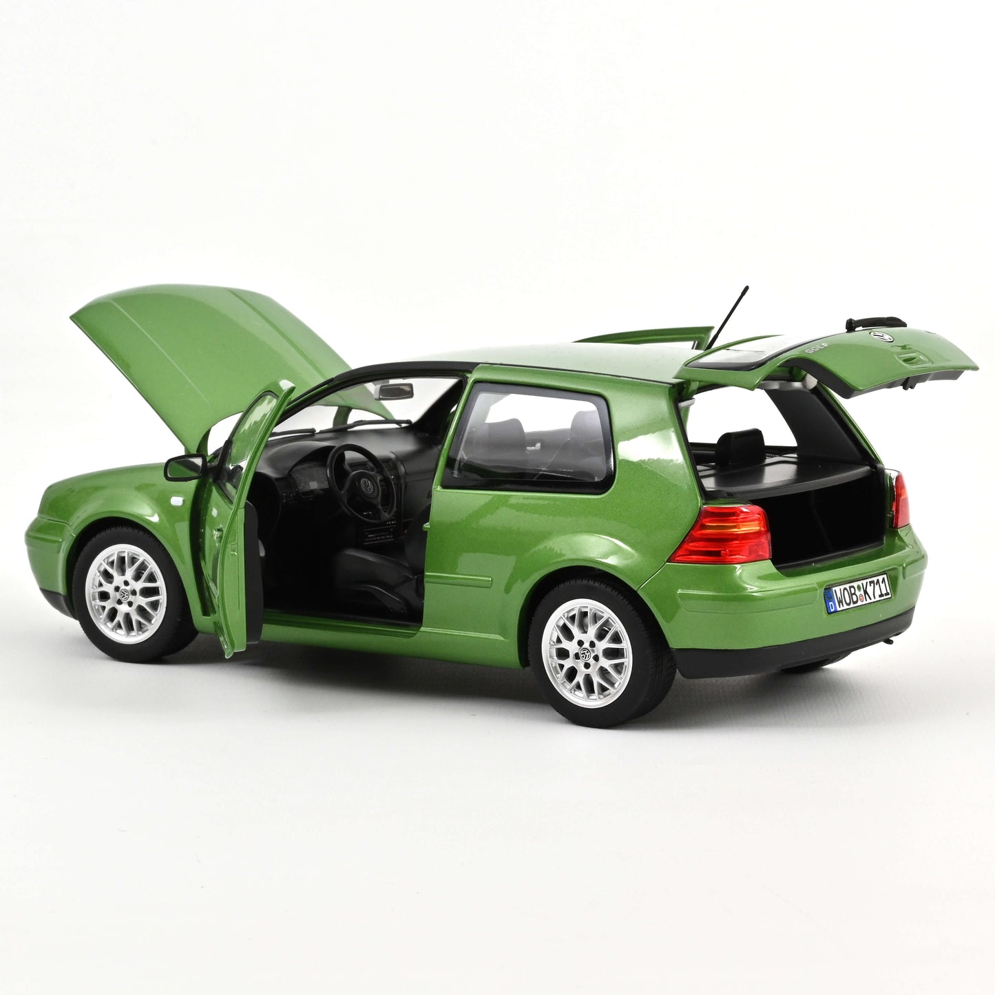 *Pre-order Volkswagen Golf GTI, Cosmic Green Metallic, 1998 1:18 Norev model car