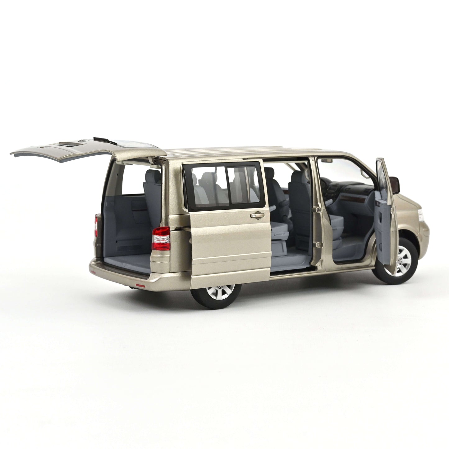 Macheta auto  Volkswagen Multivan 2003 Wheat Beige metallic 1:18 Norev