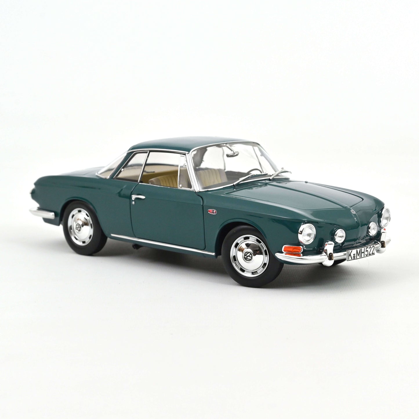 Macheta auto Volkswagen Karmann Ghia 1500 1963 Smaragd Green 1:18 Norev
