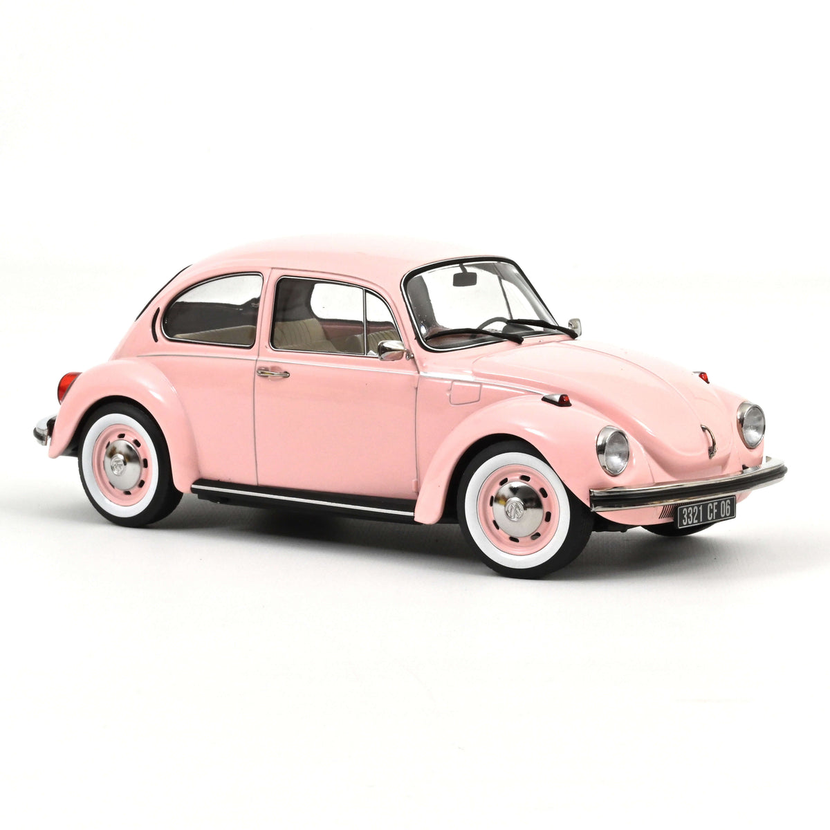 Macheta auto Volkswagen 1303 1973 Pastel Pink 1:18 Norev