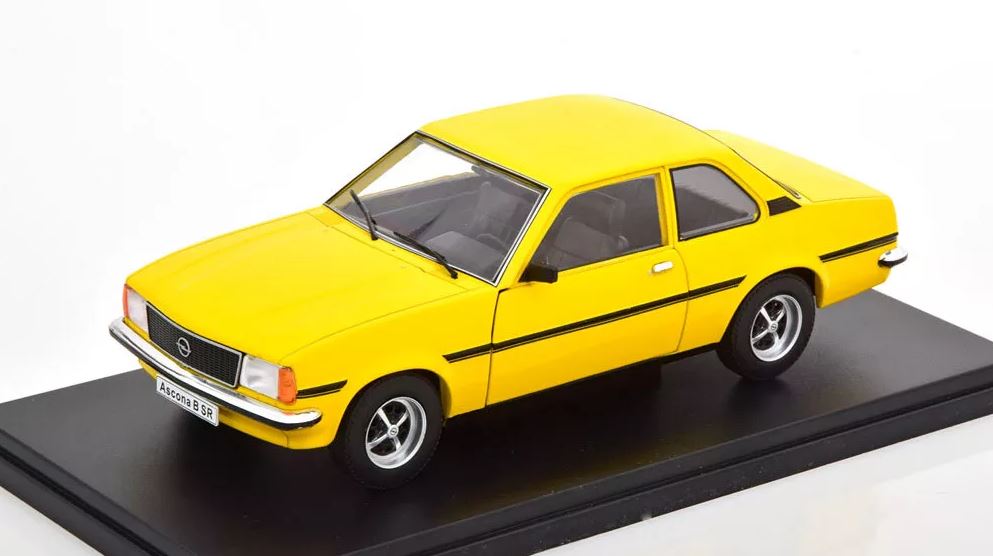 Macheta auto Opel Ascona 1.9 SR 1:24 Hachette