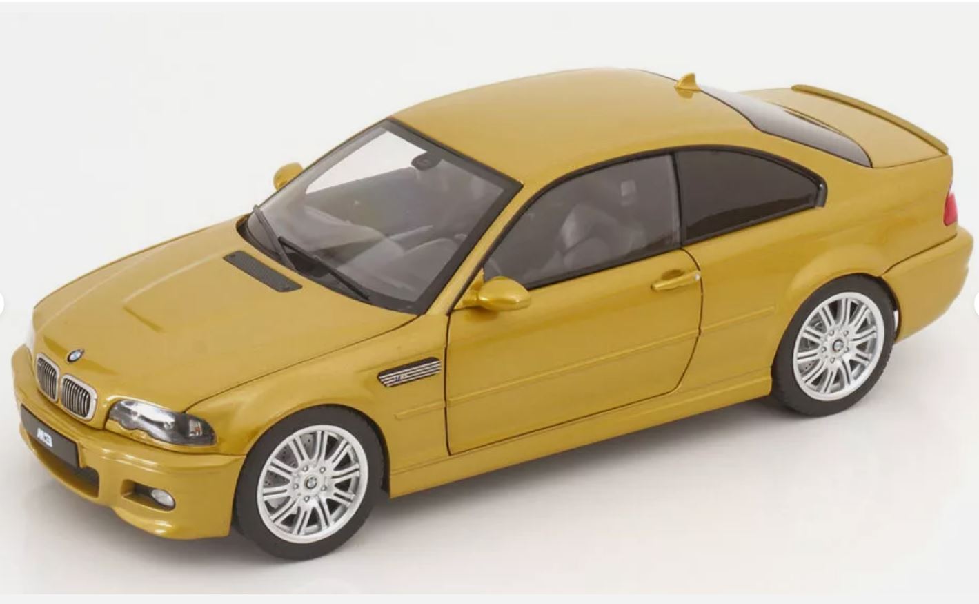 Macheta auto BMW M3 CSL E46 Coupe (2000) 1:18 Norev